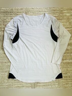 Women’s Perforated Active Top Armpit Breathable Mesh No Tags Medium